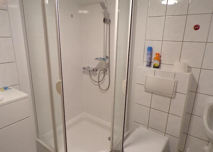 J.e. Apartament Kolonia