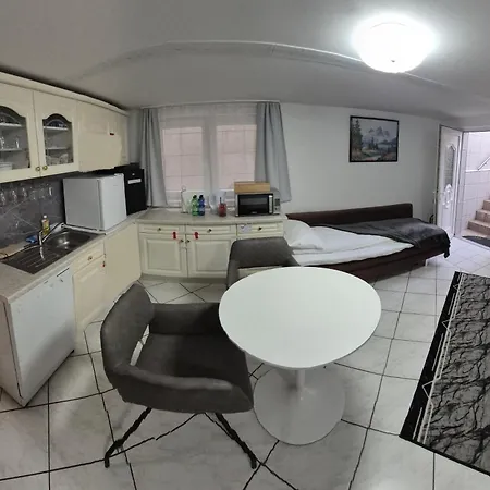 Apartament J.e. *